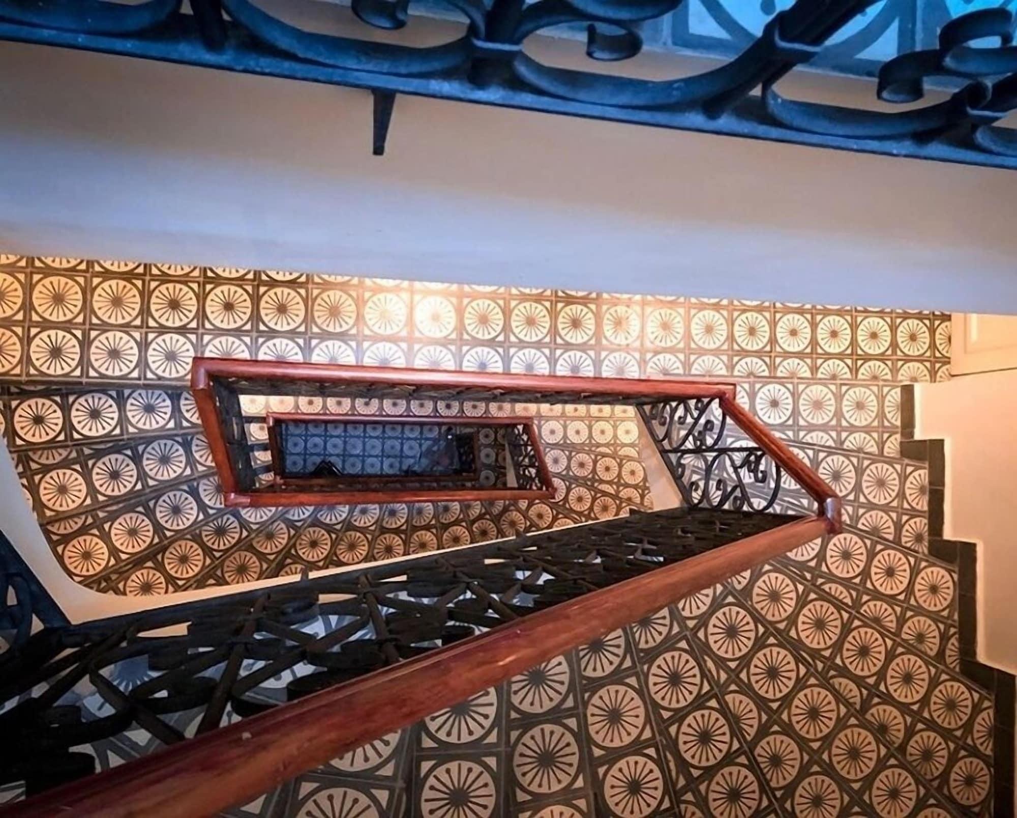 Riad Mokhtar Танжер Экстерьер фото