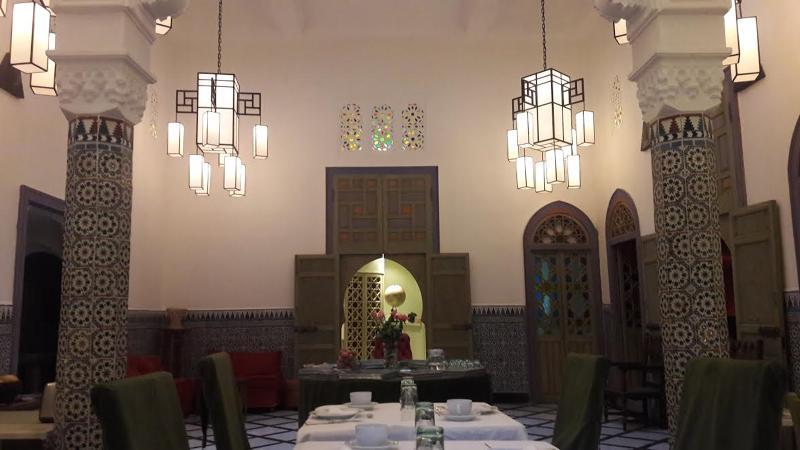 Riad Mokhtar Танжер Экстерьер фото